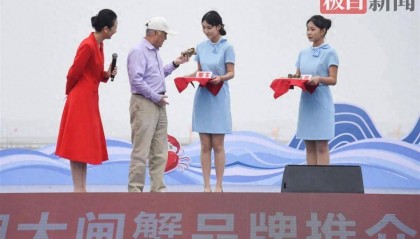 湖北一地“蟹王”“蟹后”拍出1.9万元，螃蟹专家：还不止这个价