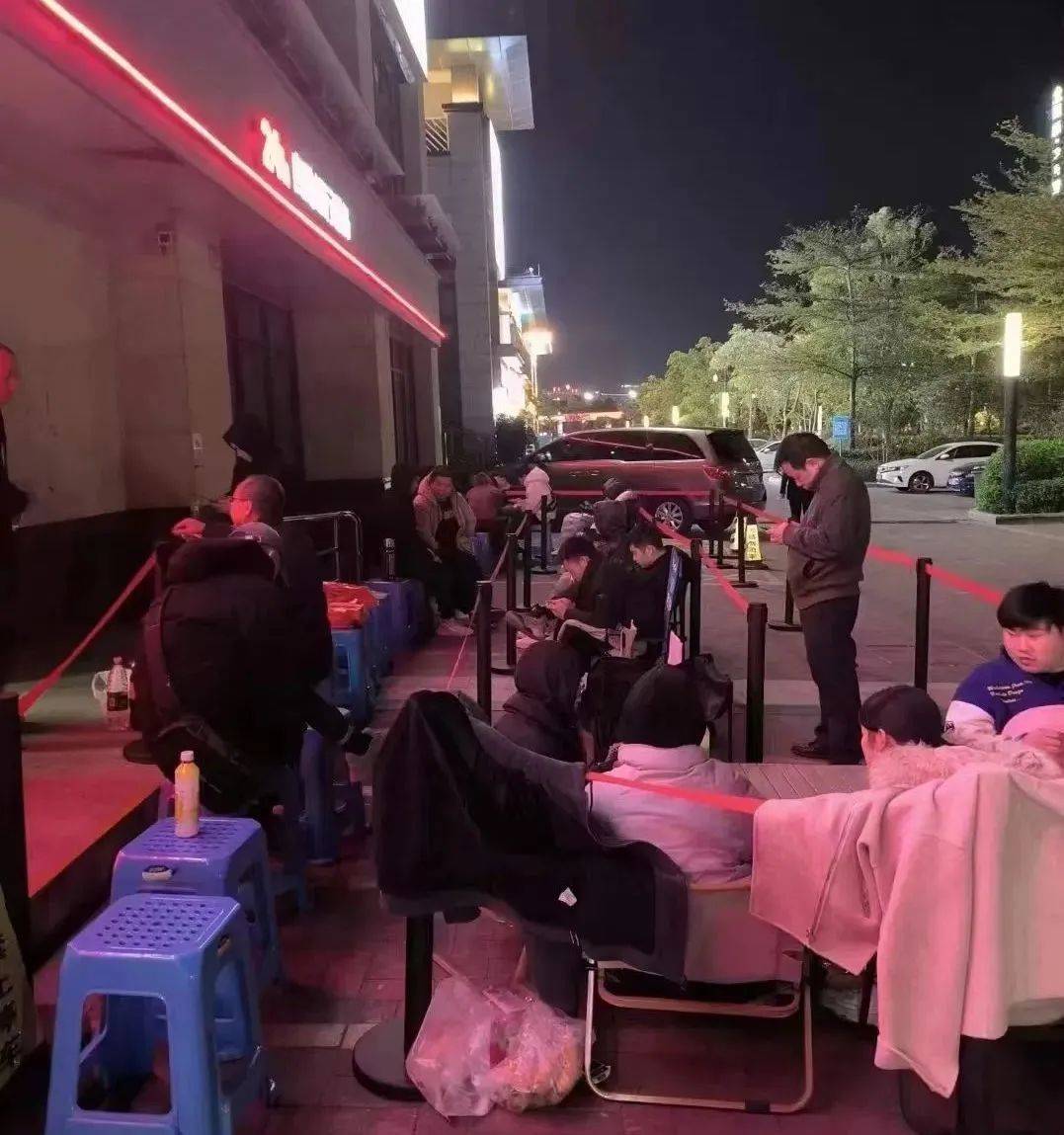 太火了！龙年币钞又暴涨，2次预约再度有变，难度拉满