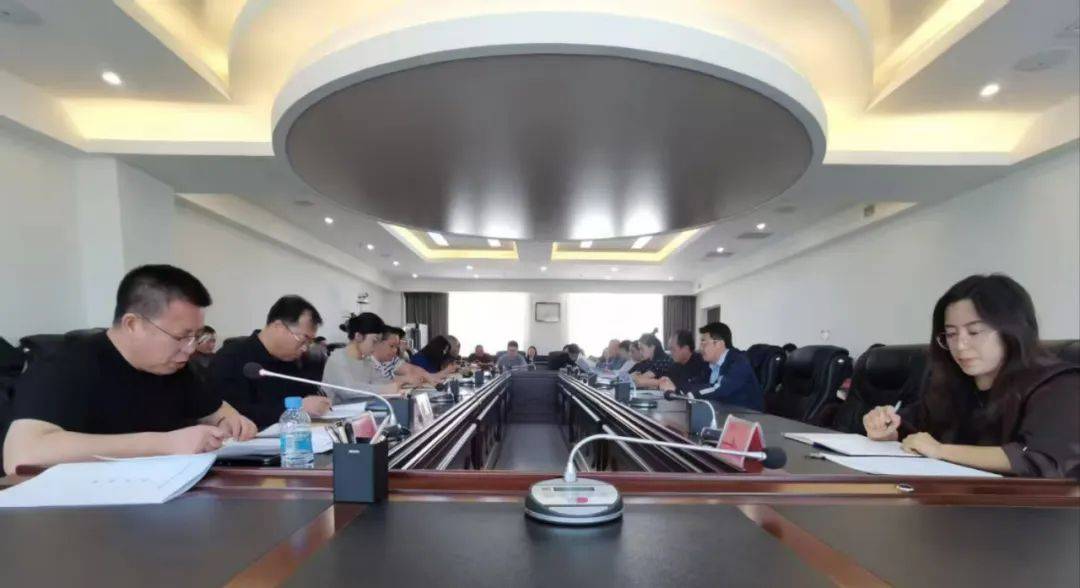 【工作动态】市统计局召开深入贯彻中央八项规定精神学习教育动员部署会议