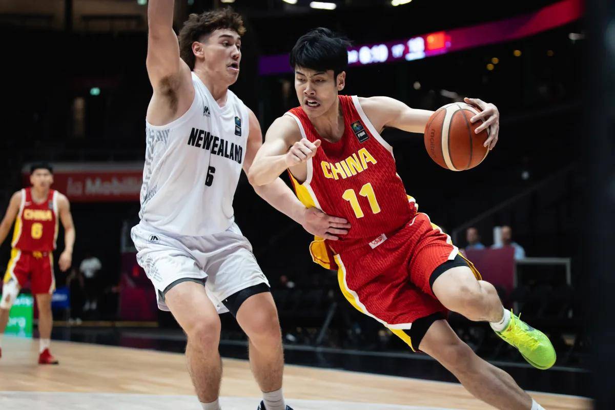 媒体人:中国U19男篮长时间集训 方向不对努力白费