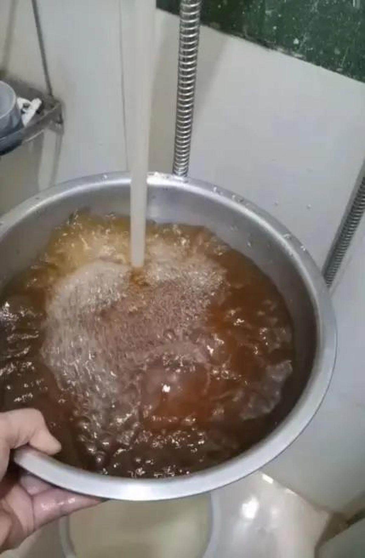 江门市民反映自来水黄得像酱油，水务部门：处理工艺有变，水质没问题