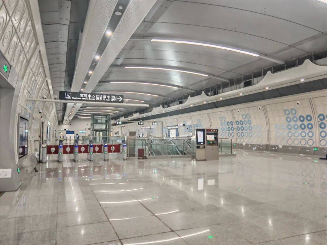 “拼”出来的地铁站！深圳地铁16号线二期开通运营